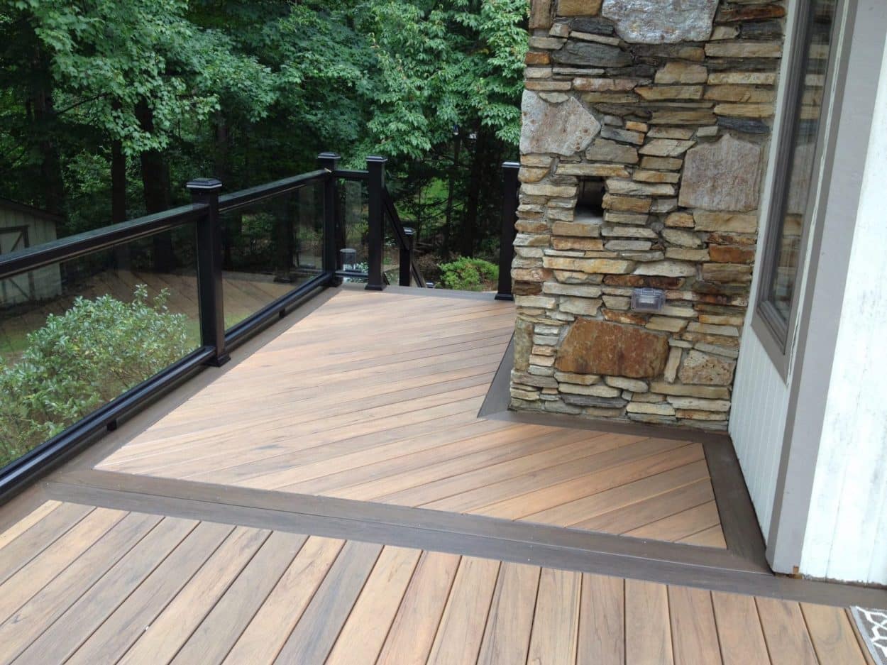 3 Reasons To Add A Deck To Your Home