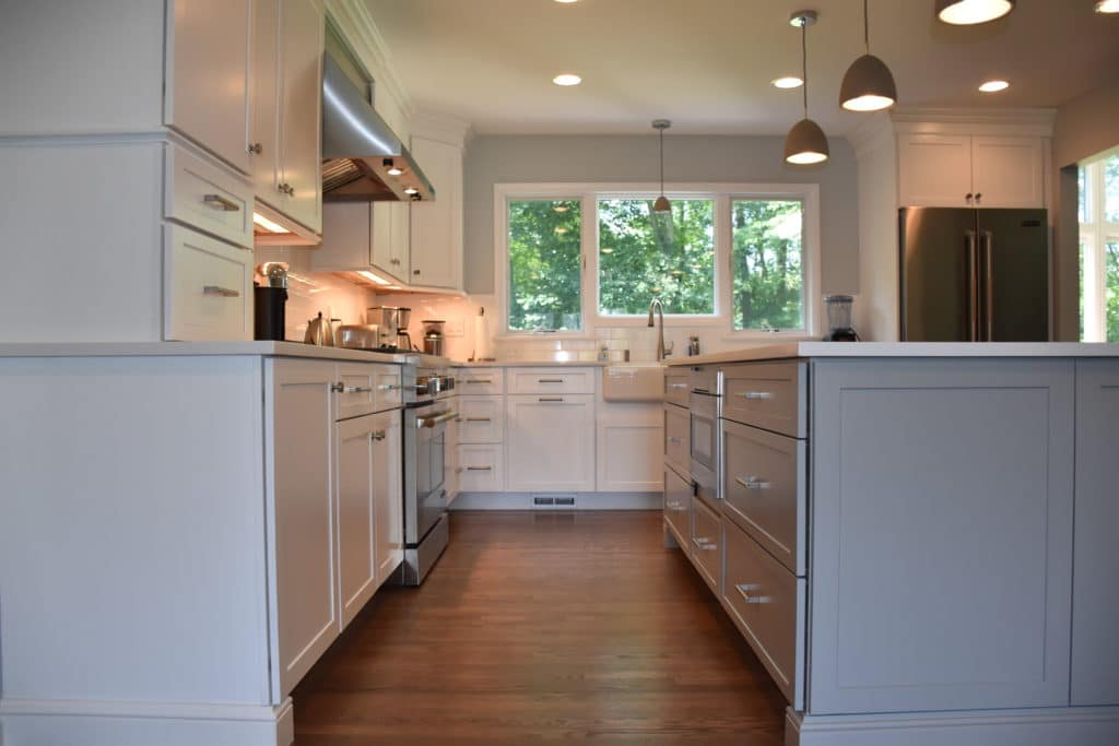 Two Tone Kitchen Cabinets